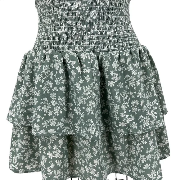 🩶 Pink Lily ‘Garden Fate’ Green Tiered Floral Skirt || Size Large 🌸 - Picture 4 of 10